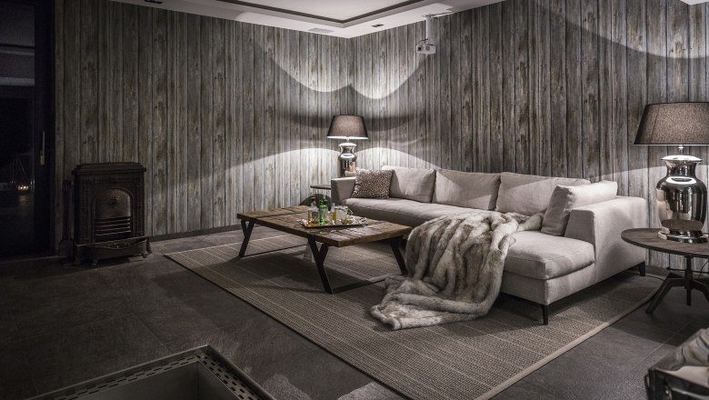 In the bathhouse, &copy; Matthias Kronfuss