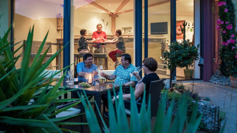 b3b9539, &copy; Leonhard Hilzensauer