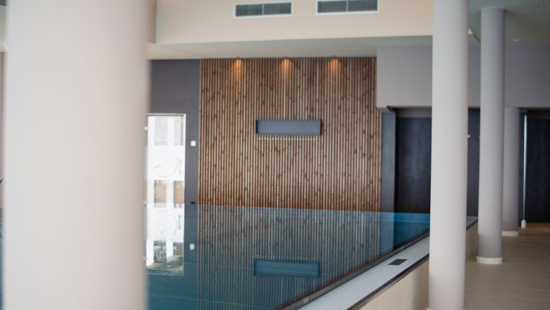 Infinity pool inside Hotel Schachner, © Hotel Schachner_MIKU Media
