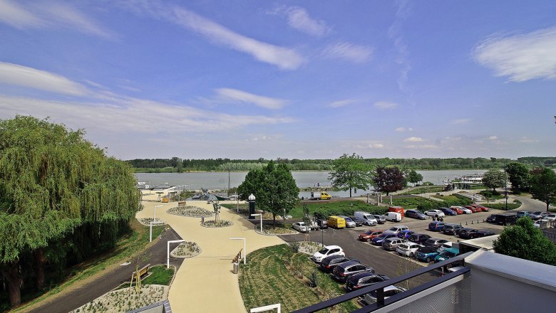 Vacation apartment Donaublick, view, © Interhome