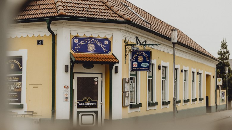 Village tavern in Oberzögersdorf, © Niederösterreich Werbung/Sophie Menegaldo