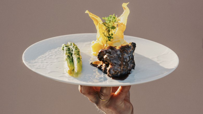 Angus beef and asparagus, © Niederösterreich Werbung/Julius Hirtzberger