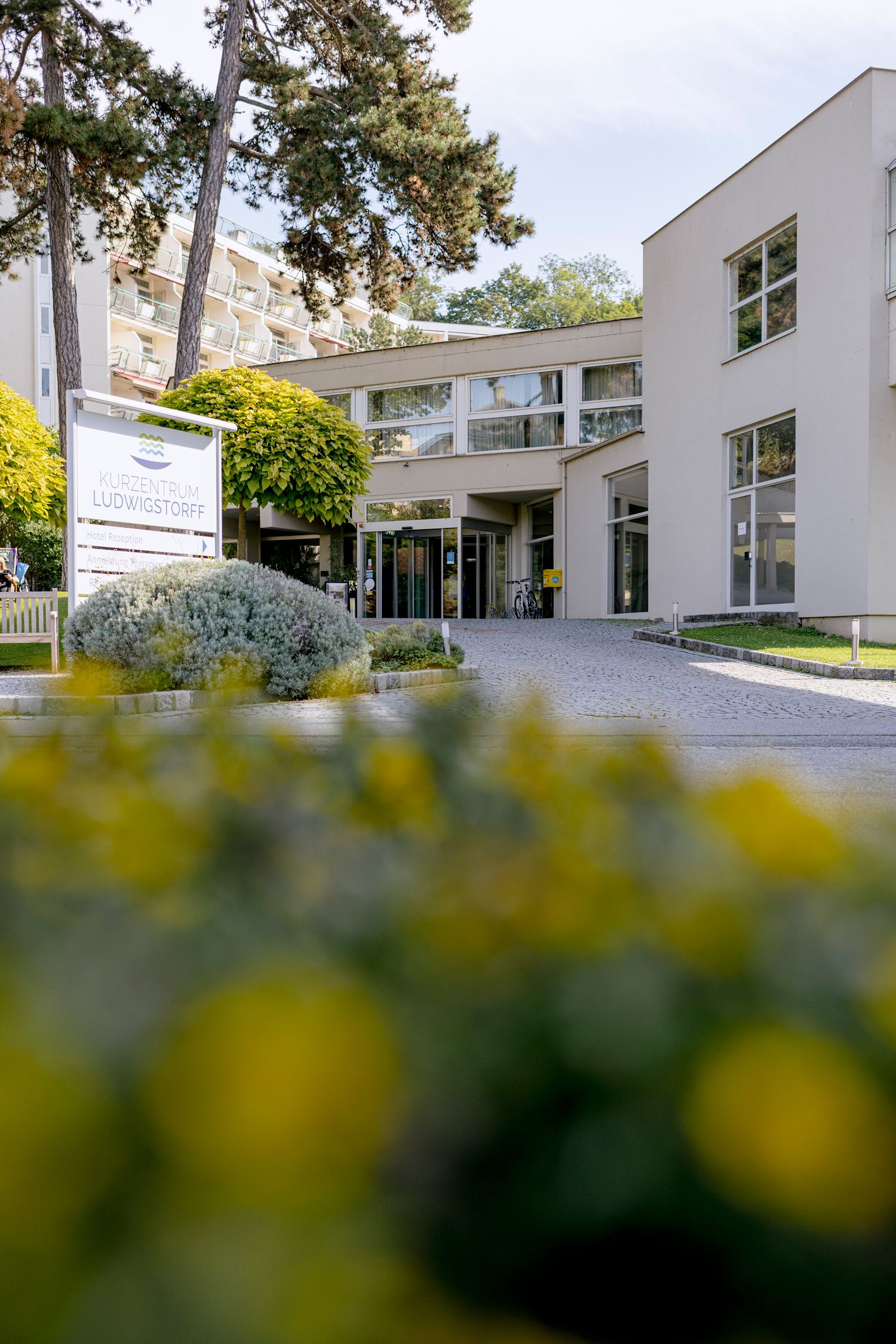 Vchod do lázeňského centra Ludwigstorff 