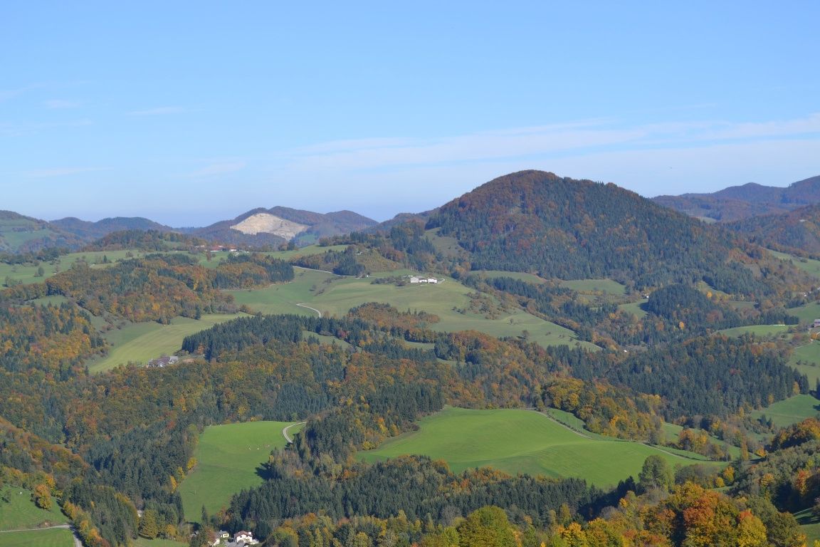Pohled na okružní turistickou stezku