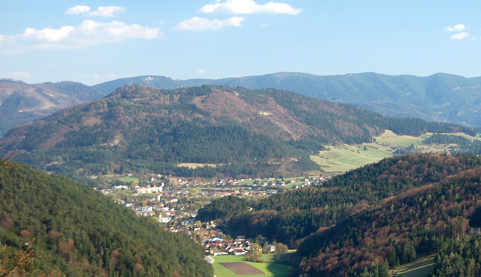 Pohled na Pernitz a Großer Kitzberg