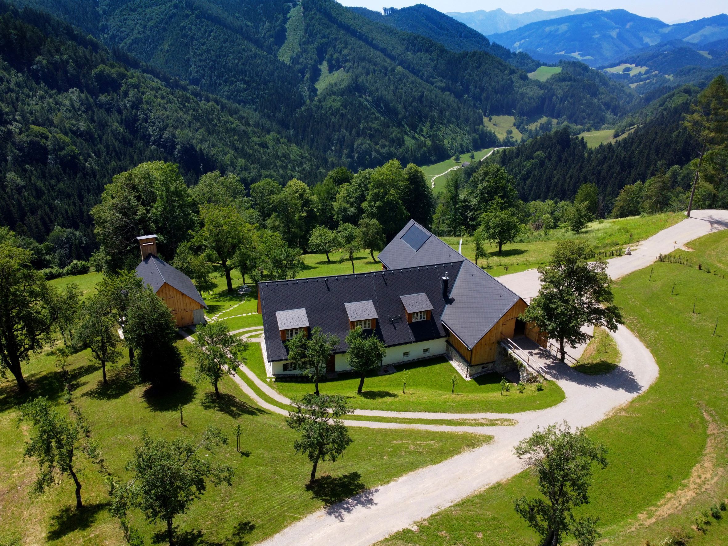 Pohled zvenčí