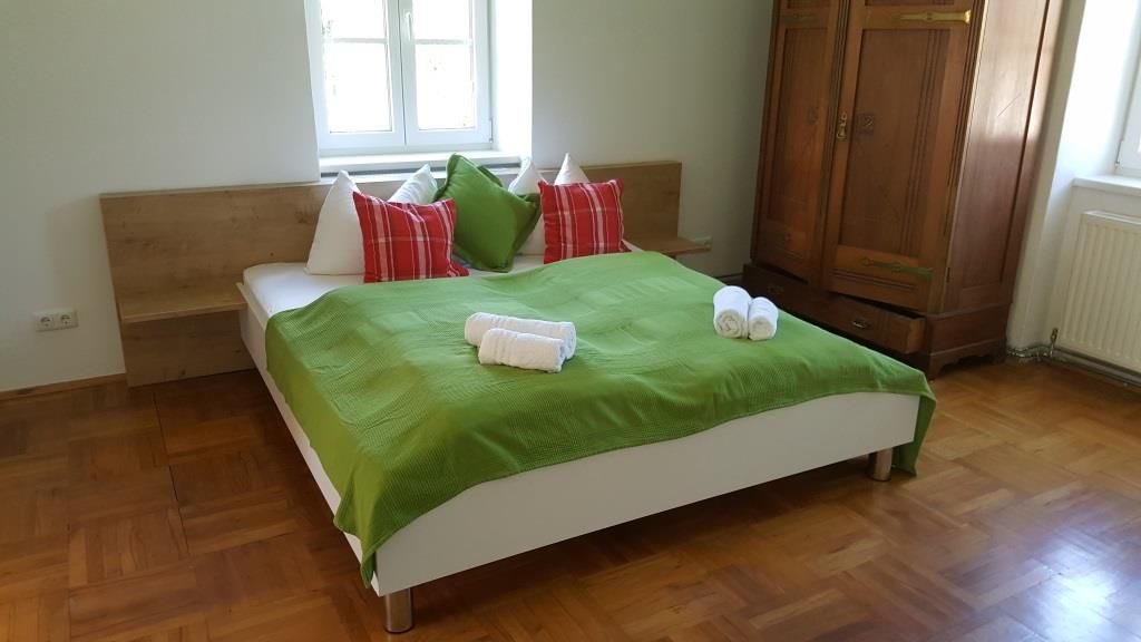 útulná ložnice