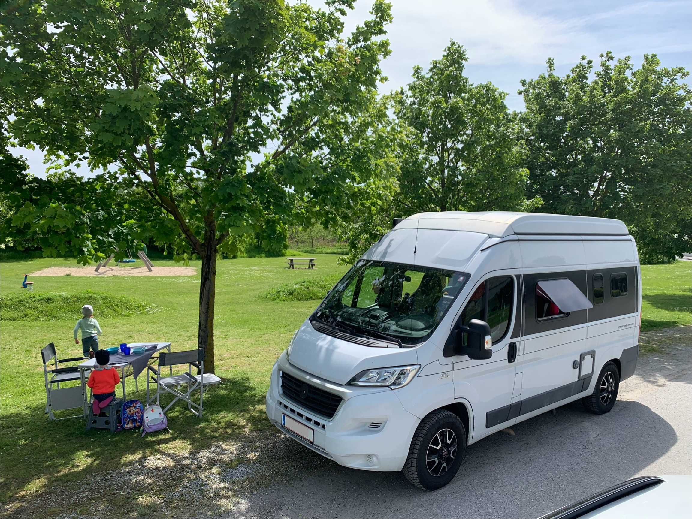 Kemp pro karavany Leithastraße Rohrau 