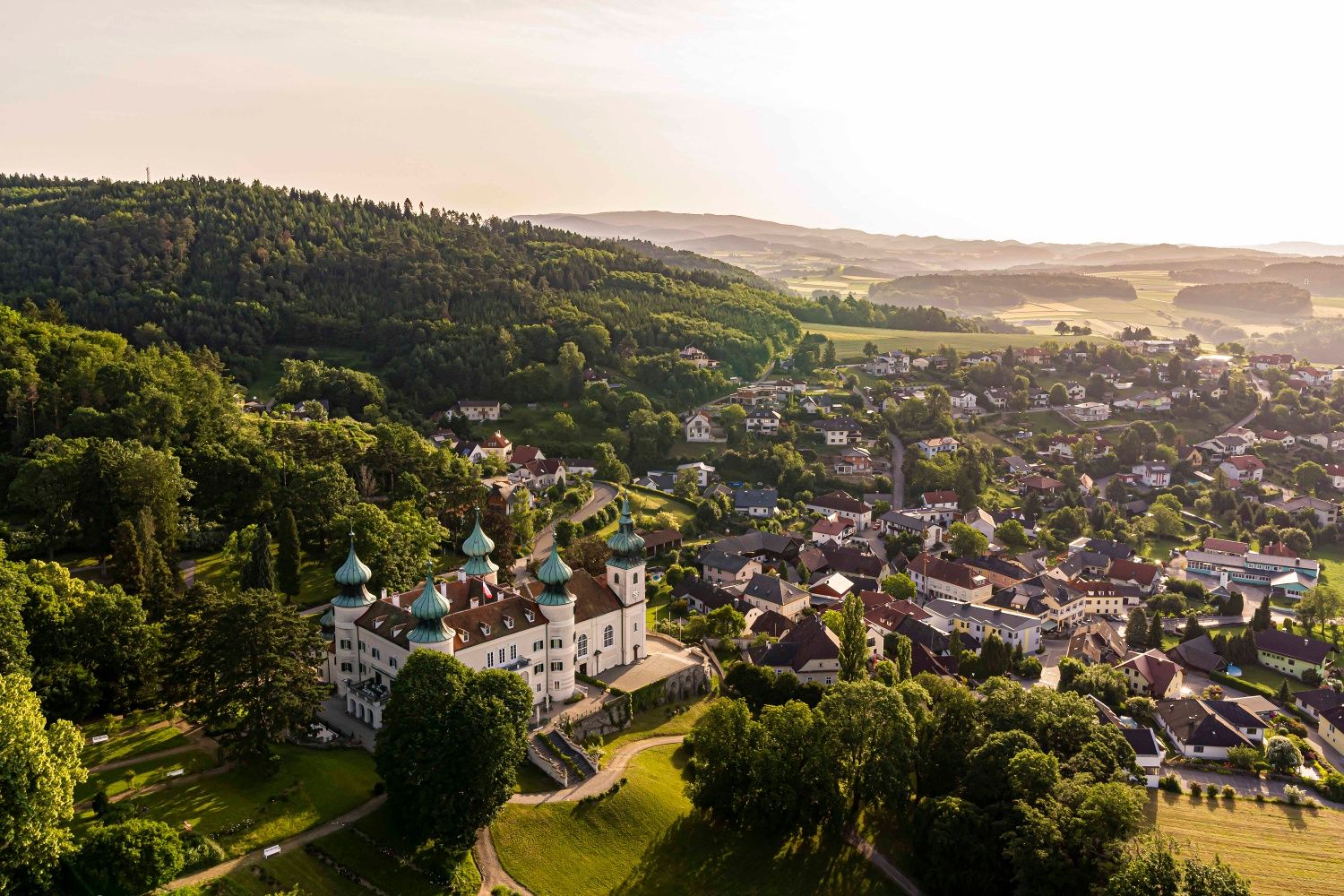 Letecký pohled na hrad Artstetten