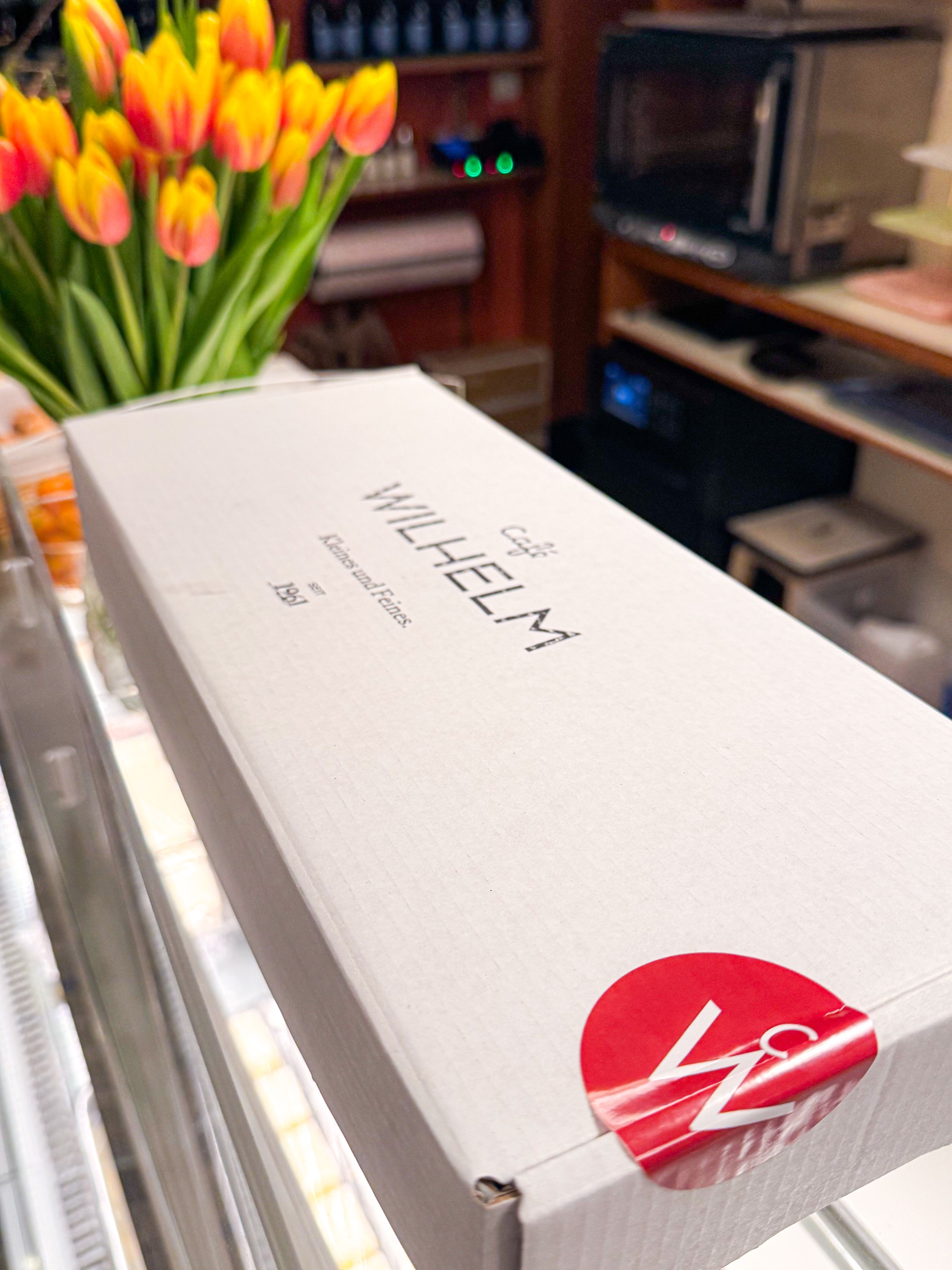 Bílá krabice na rohlíky k odnesení