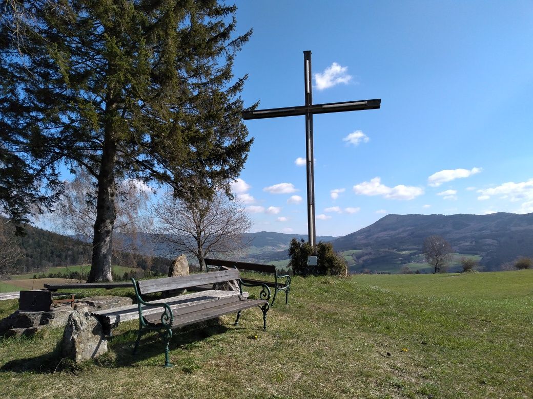Mírová křížová cesta, Mírový kříž