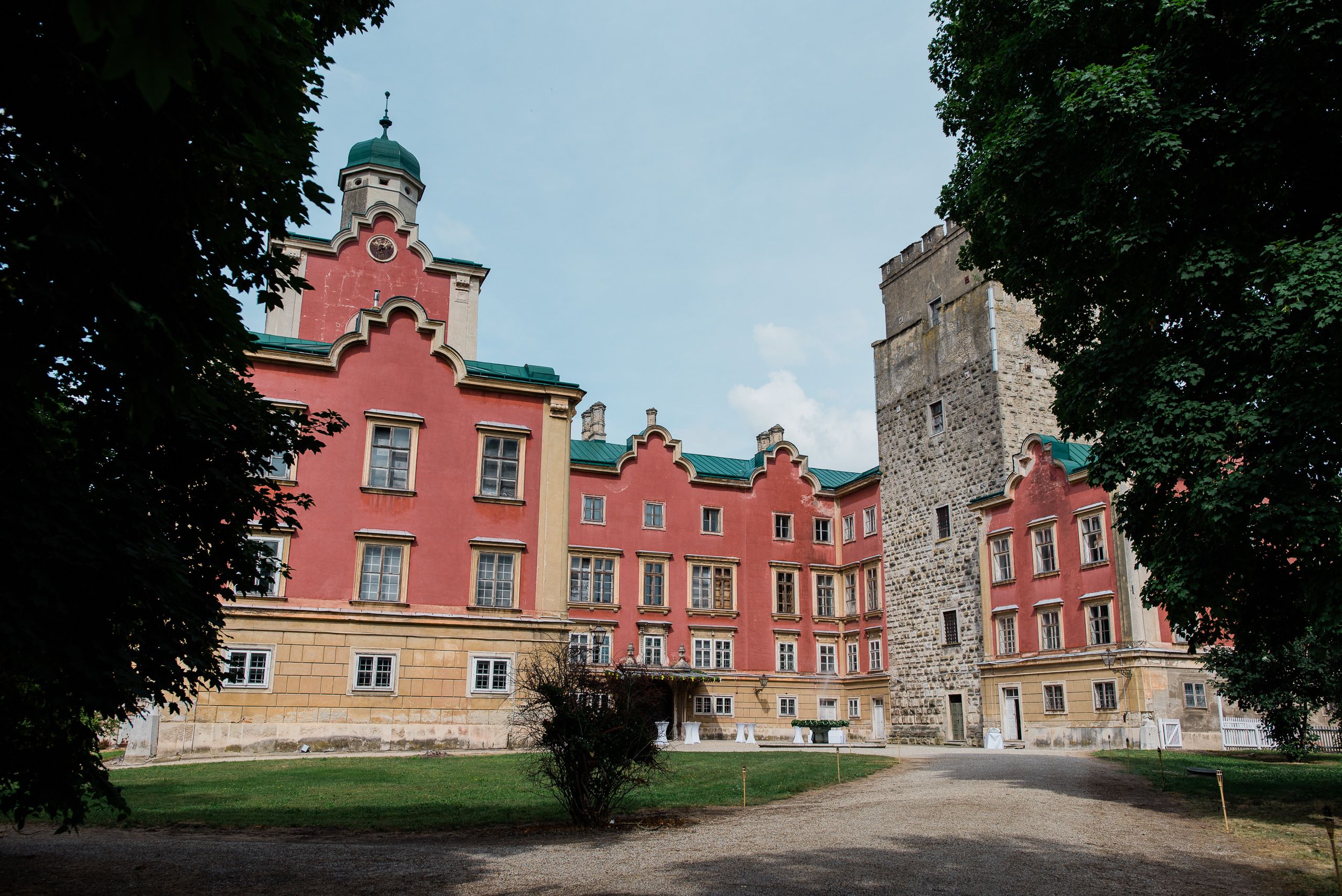 Hrad Prugg - pohled zvenčí