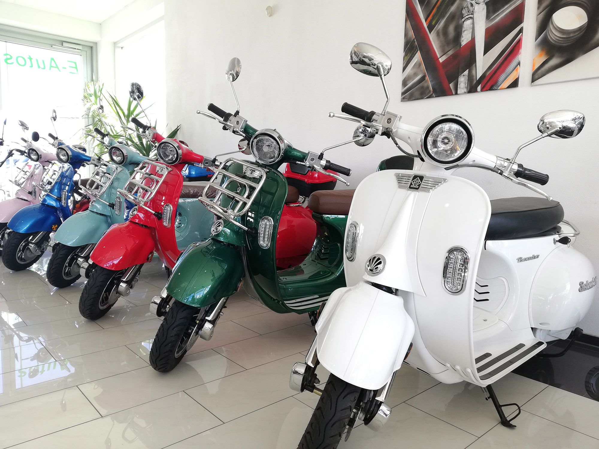 Showroom skútrů