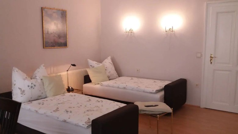 Single beds in the old town apartment Mathilde, © Fam. Obernberger
