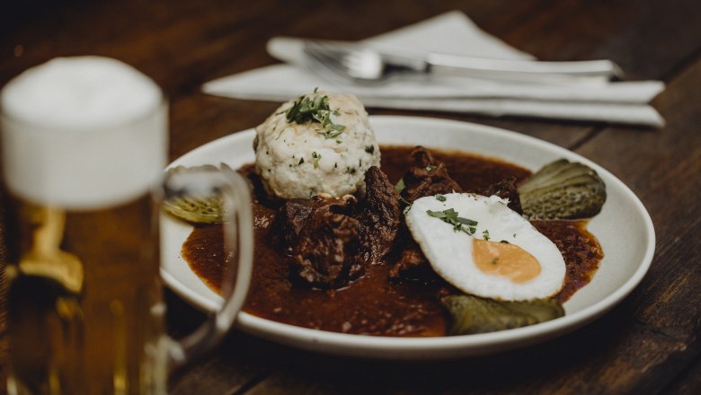 THE village inn for the big (goulash) appetite, © Niederösterreich Werbung/Sophie Menegaldo