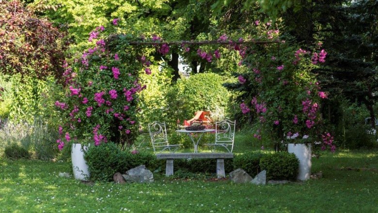 Rosenbauch's restaurant garden, © Karl Rosenbauch