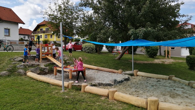 Children's playground in Feldgasse, &copy; Marktgemeinde Echsenbach