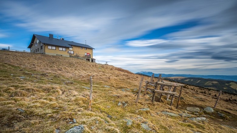 Wetterkoglerhaus am Hochwechsel, &copy; Wiener Alpen, Christian Kremsl