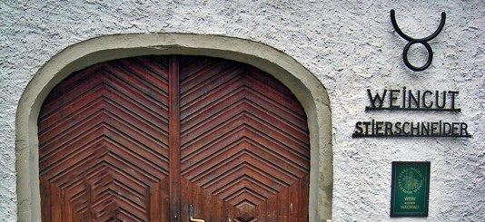 Stierschneider winery, exterior facade, © Weingut Stierschneider