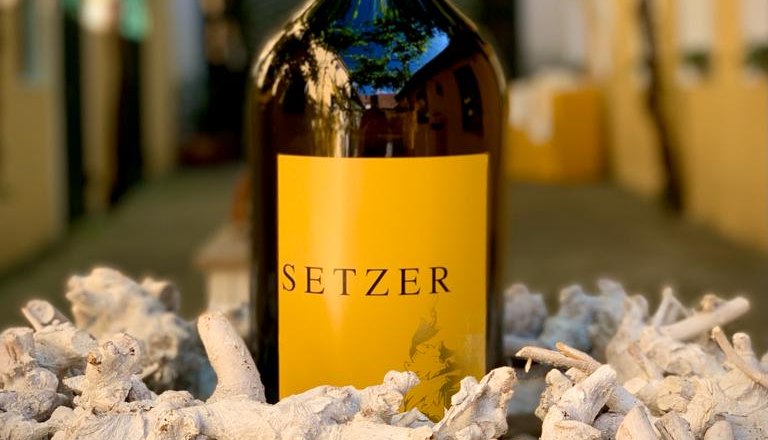 Magnum bottle, © Marie-Theres Setzer