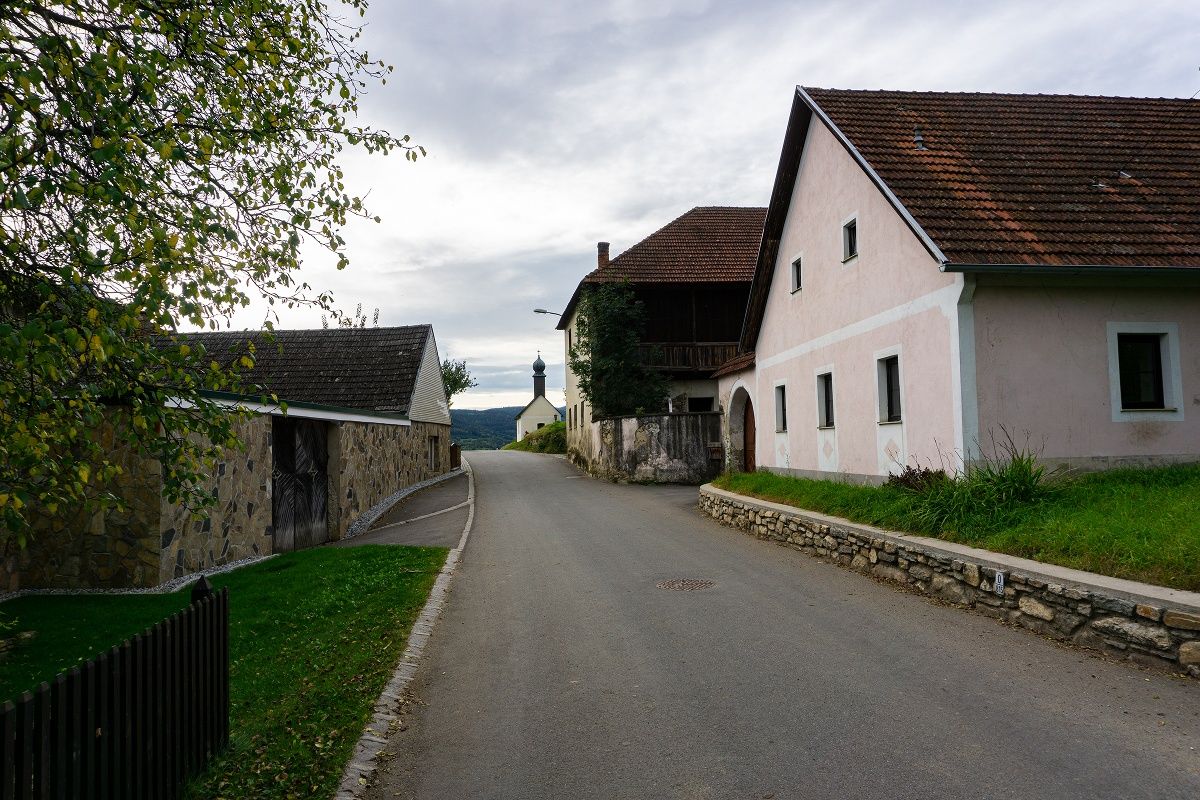 Kaple a motiv umělce