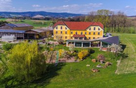dji_0024-house photo, &copy; Kerndlerhof
