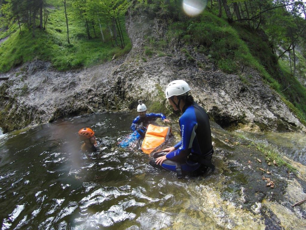 Zážitek z kaňoningu v přírodě