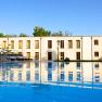 Heated indoor and outdoor pool, © Schlosspark/mesonic