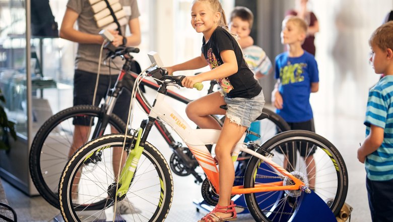 Treasure hunt bike simulator, © Michael Schafranek