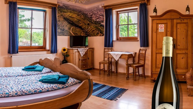 Room no. 5 Barrel bed, © Weingut Zöhrer