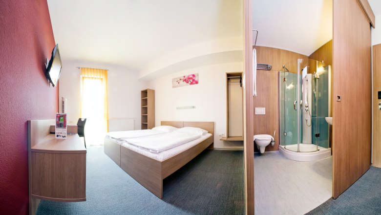 Panorama double room, &copy; Cleverhotel GmbH