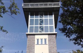 Johann Giefing observation tower in Schwarzenbach, © Bwag, CC BY-SA 3.0