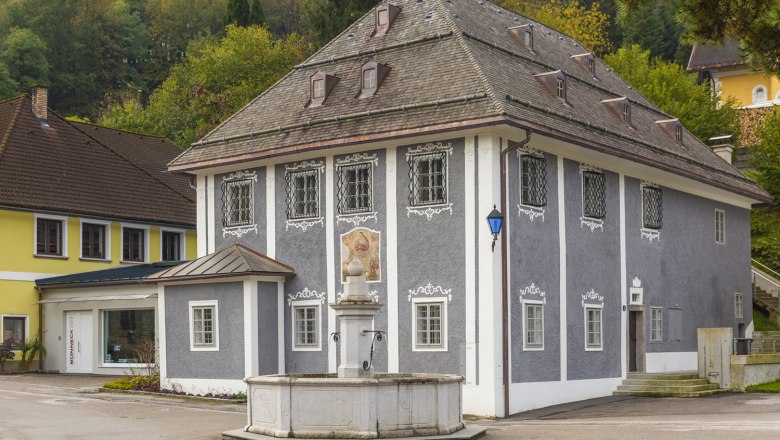 Black house, © Schwarzes Haus