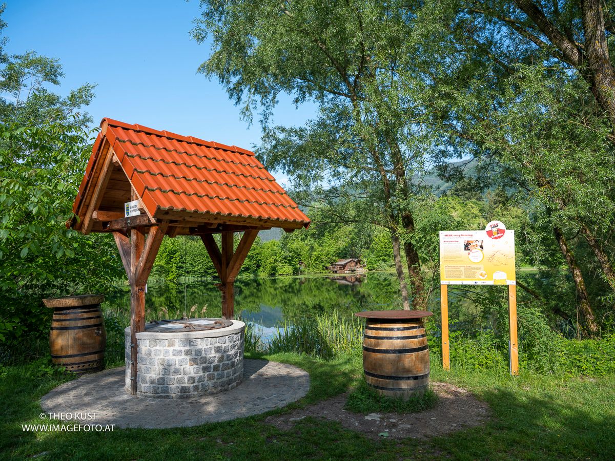 Pivní fontána u rybníka Weiglteich