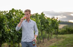 Winemaker Hannes Schweighofer, © Karina Goldmann