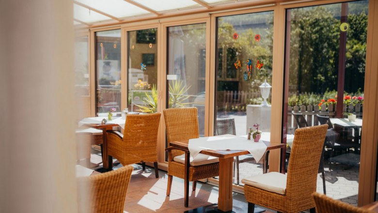 Rest area for hikers, Druidenweg Ysperklamm gorge, © Niederösterreich Werbung/Daniela Führer