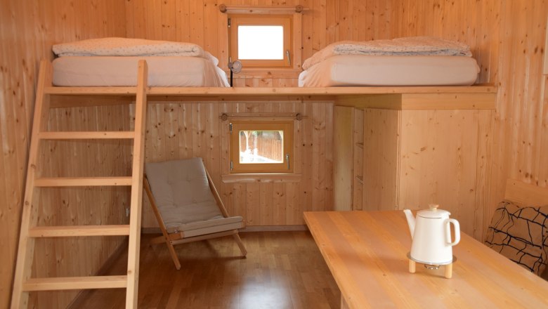 &Uacute;tuln&yacute; karavan na farmě Esperanza, &copy; Mag.a Martina Kotzina, Esperanza- Zentrum f&uuml;r tierunterst&uuml;tzte P&auml;dagogik