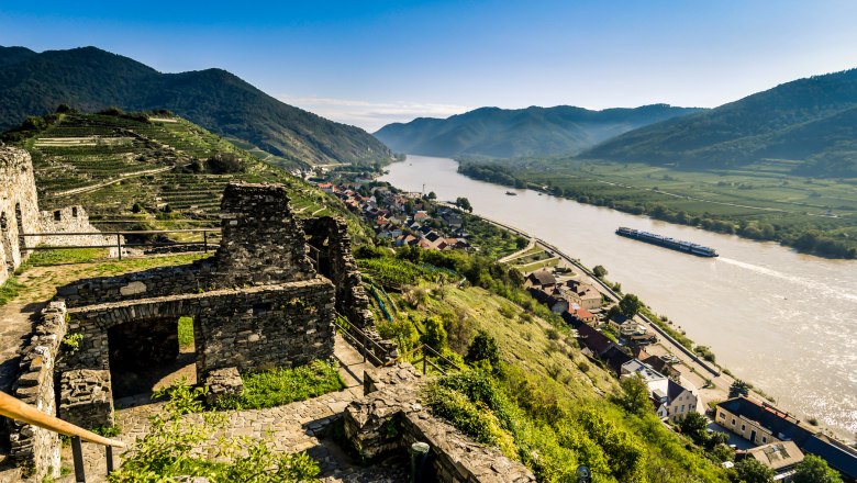 View from the Hinterhaus ruins in Spitz, © Robert Herbst
