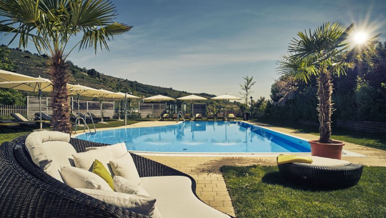 Steigenberger Krems, outdoor pool, © Steigenberger Hotel and Spa, Andreas Hofer