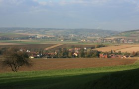 Aussicht auf Asperhofen, © Wienerwald