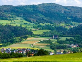 Blick zur St. Anna Kirche, &copy; Gottfried Grossinger