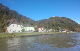 Located directly on the Danube: Gasthof Ziseritsch (in green), © Ziseritsch