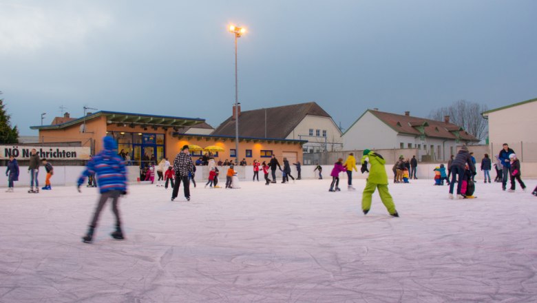 Hollabrunn ice rink, &copy; Stadtgemeinde Hollabrunn