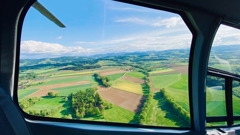 Vrtuln&iacute;k Air Shuttle, &copy; Air Shuttle