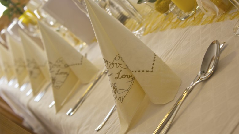 Table, Hotel zur Linde, © Ing. Matthias Schön