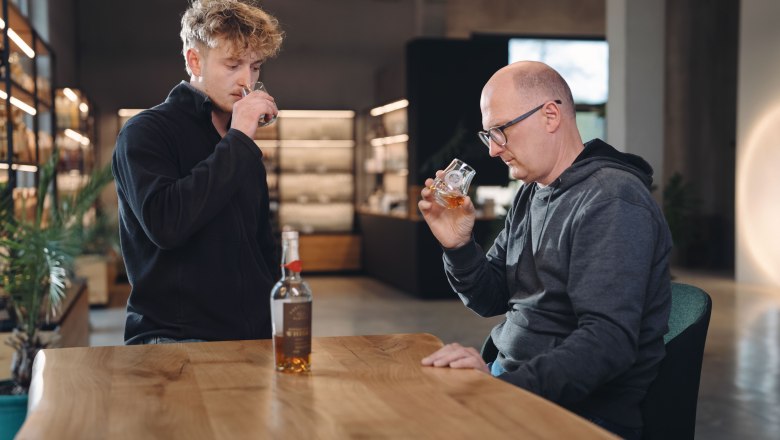 MalzWelt - Whisky & Vodka Distillery, © Moststraße, dochbodnliacht