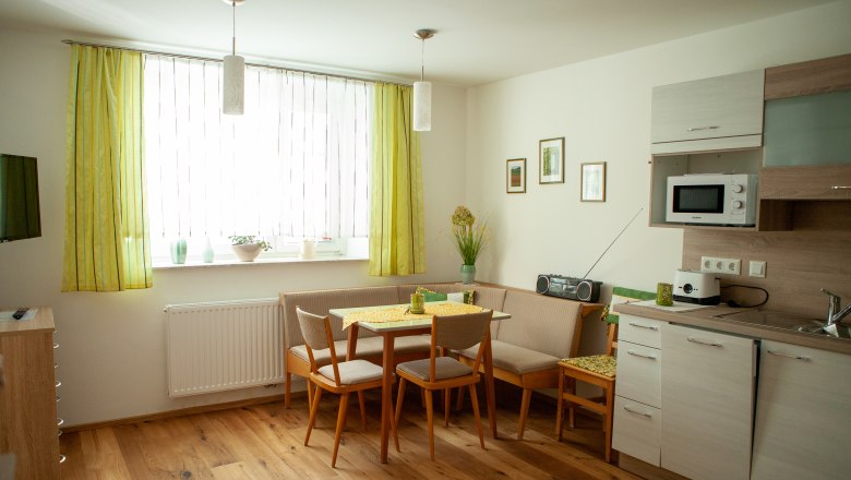 Eat-in kitchen, © Michael Sokolar