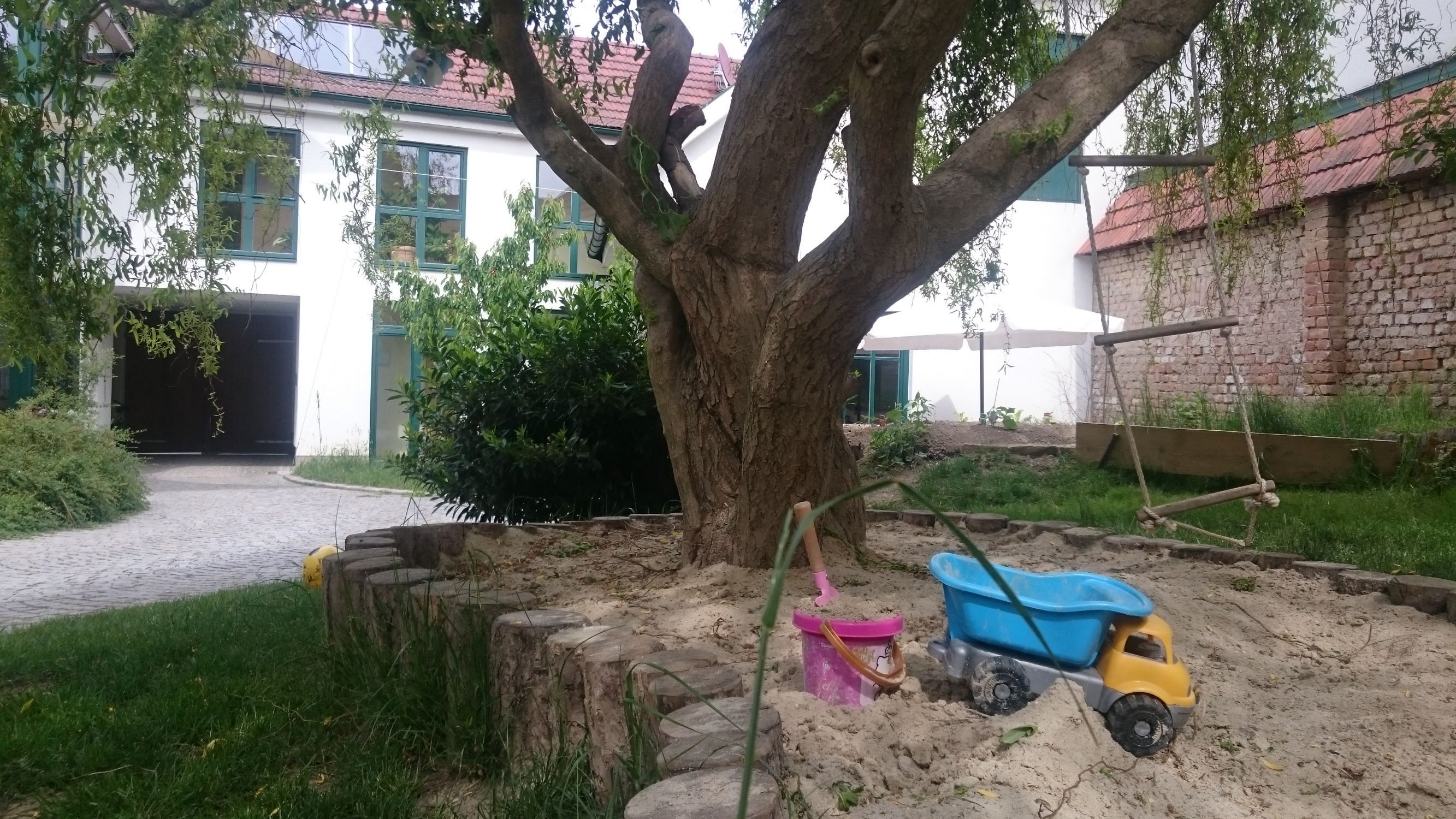 yard-view-sandbox-x