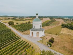 Rochuskapelle am Rochusberg in Mannersdorf, © Weinviertel Tourismus / Nadine Christine