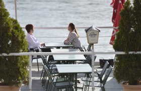 Ship cafe Struden, &copy; Steve Haider